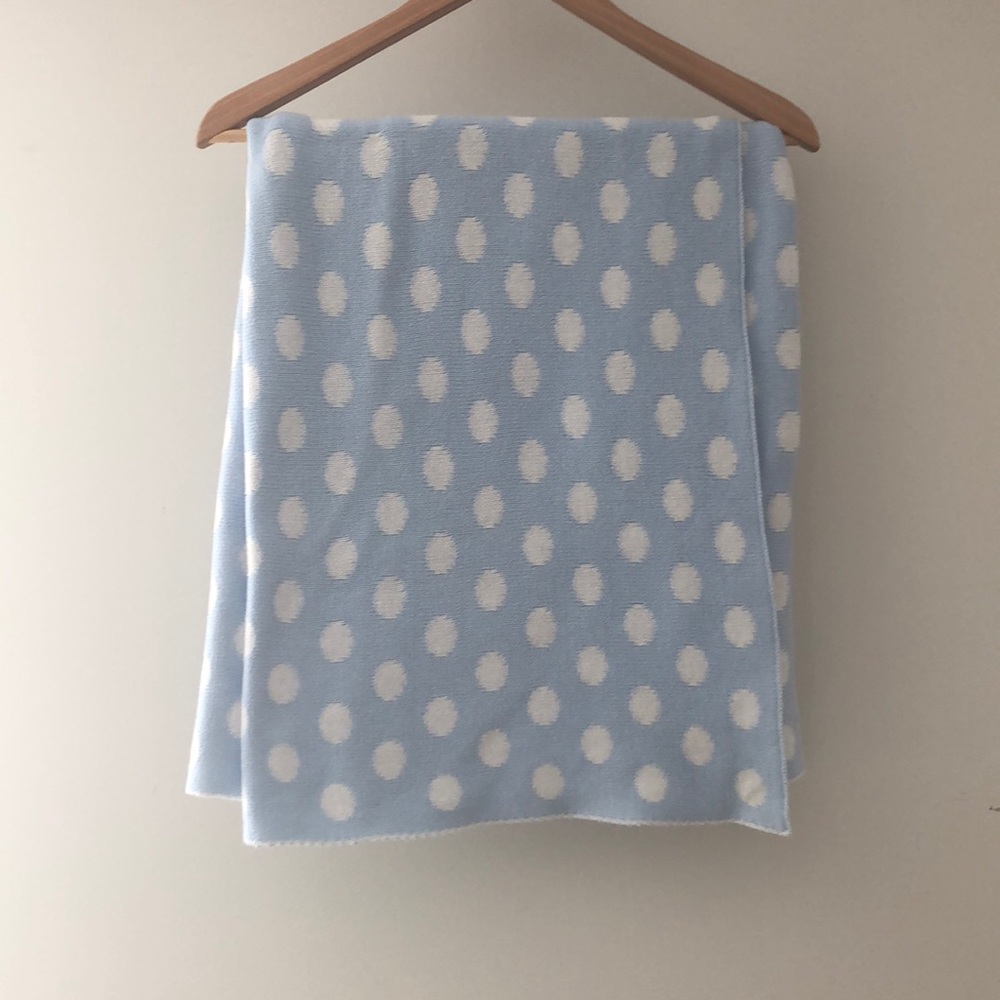 Beautiful New Elegant Baby knitted blanket.